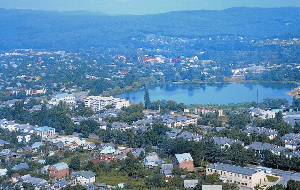 озеро в Горячем Ключе