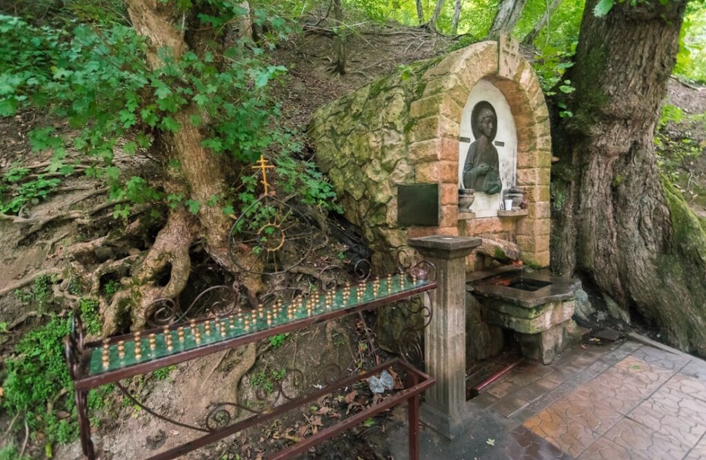 Святитель в Горячем Ключе 